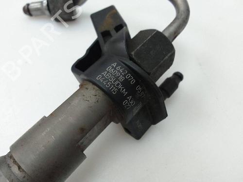 Injektor für MERCEDES-BENZ M-CLASS (W164) ML 320 CDI 4-matic (164.122) (224 hp) 24399795