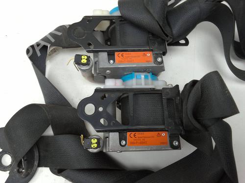 Used Front right seatbelt TOYOTA YARIS (_P13_) 1.4 D (NLP130_, NLP130) (90 hp) 26053619
