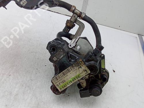 Used Injection pump Injection pump MERCEDES-BENZ M-CLASS (W166) ML 350 BlueTEC 4-matic (166.024, 166.023) (258 hp) 19643111 19643111