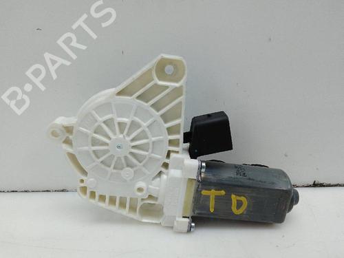Right rear window motor MERCEDES-BENZ CLA Coupe (C117) CLA 200 CDI / d (117.308) | BP24463859E22 