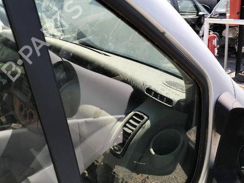Front right quarter glass RENAULT TRAFIC II Bus (JL) 1.9 dCI 100 (JL0C) | BP19643034C112 
