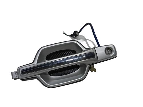 Używane Klamka zewnętrzna drzwi przednich lewych MITSUBISHI PAJERO III Canvas Top (V6_W, V7_W) 3.2 DI-D (V68W, V78W) (165 hp) 30613778