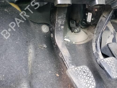 koblingspedal koblingspedal OPEL ZAFIRA / ZAFIRA FAMILY B (A05) 1.9 CDTI (M75) (120 hp) 33771365 33771365