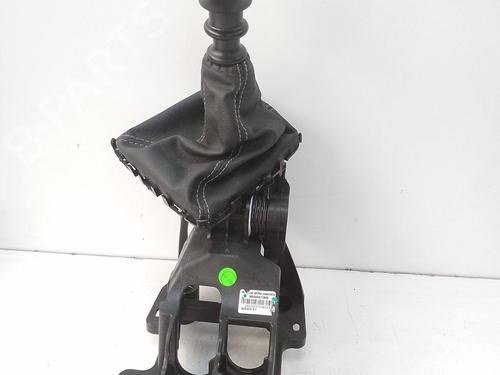 Used Gear lever Gear lever OPEL CORSA F (P2JO) 1.2 (68) (101 hp) 18584056 18584056