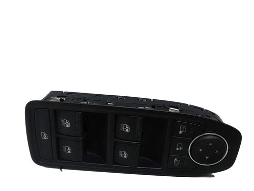left-front-window-switch-renault-clio-v-b7_-2019-32155865 main image