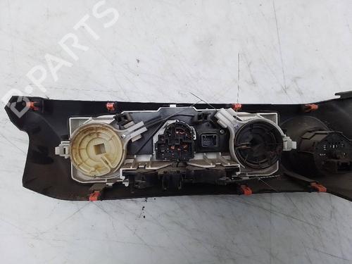 Used Climate control TOYOTA HILUX VIII Pickup (_N1_) 2.4 D 4WD (GUN125_, GUN125R) (150 hp) 18574660