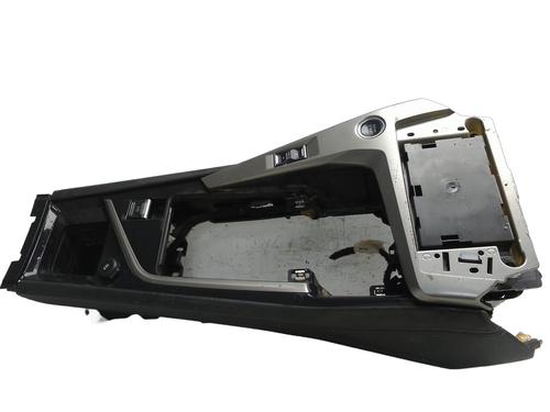 Used Middle console PEUGEOT 308 III (FB_, FH_, FP_, F3_, FM_) PureTech 130 (FPHNSL, FPHNST) (131 hp) 30803082