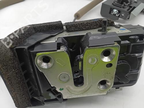 Rear left lock RENAULT KADJAR (HA_, HL_) 1.3 TCe 140 (HLNB, HLN1) | BP29994820C100