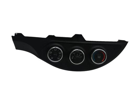 Used Climate control Climate control TOYOTA YARIS (_P13_) 1.4 D (NLP130_, NLP130) (90 hp) 18573403 18573403