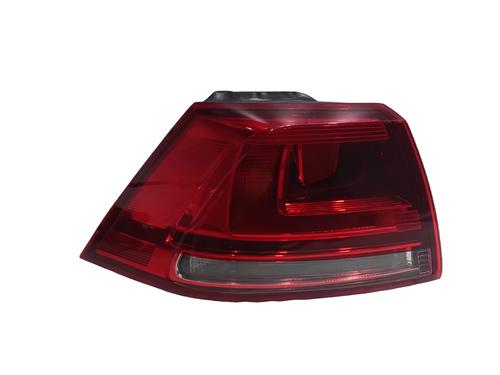 right-taillight-vw-golf-sportsvan-vii-am1-an1-2014-2015-2016-2017-2018-2019-2020-34004265 main image