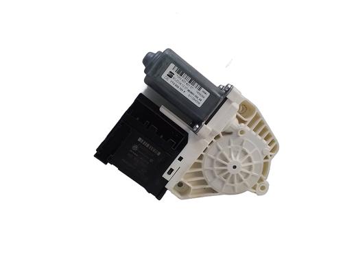 Used Left front window motor Left front window motor SEAT LEON (1P1) 1.9 TDI (105 hp) 19151588 19151588