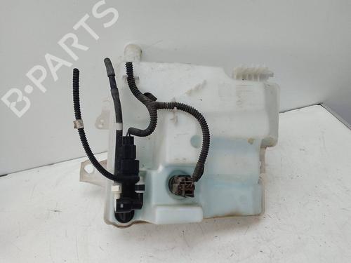 Used Windscreen washer tank Windscreen washer tank FORD FOCUS III 1.6 TDCi (115 hp) 18585392 18585392