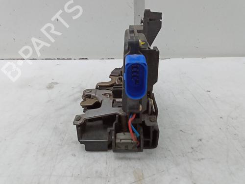 Front right lock VW TOURAN (1T1, 1T2) 2.0 TDI | BP26054463C97