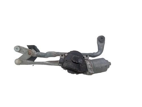 Used Front wiper motor TOYOTA YARIS (_P13_) 1.3 (NSP130_, NSP130) (99 hp) 18594015
