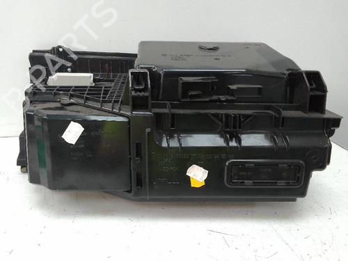 Used Glove box BMW 5 Touring (F11) 520 d xDrive (190 hp) 19733191