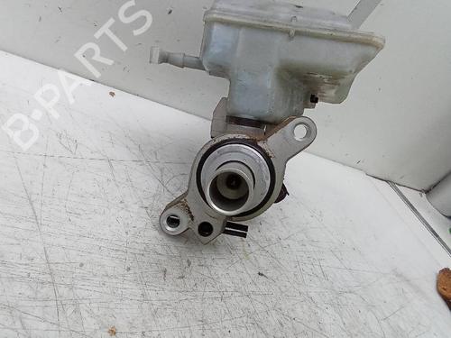 Used Brake master cylinder SKODA SUPERB III Estate (3V5) 2.0 TDI (150 hp) 19041166