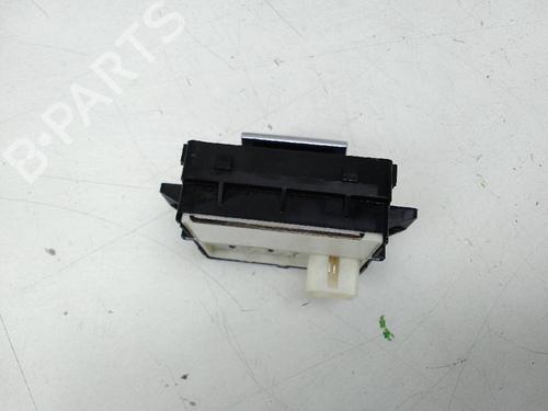Used Switch SUBARU OUTBACK (BS) 2.5 AWD (BS9) (175 hp) 19697025