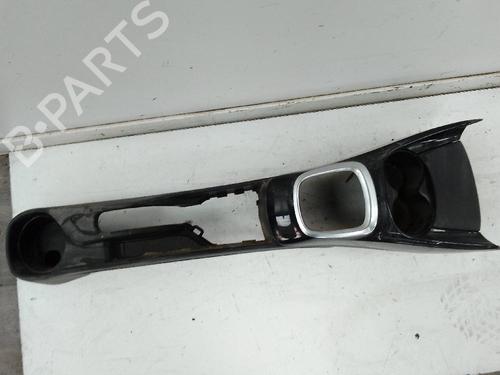 Middle console TOYOTA YARIS (_P13_) 1.3 (NSP130_, NSP130) | BP20115665I22 