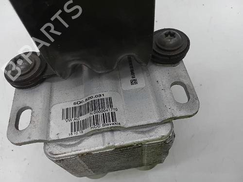 Oliekøler AUDI A3 (8V1, 8VK) 1.6 TDI (105 hp) 27446265