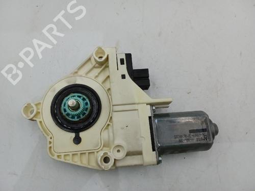 Rudehejsemotor bagstkærm højre AUDI A6 C6 Avant (4F5) [2004-2011]  27447465