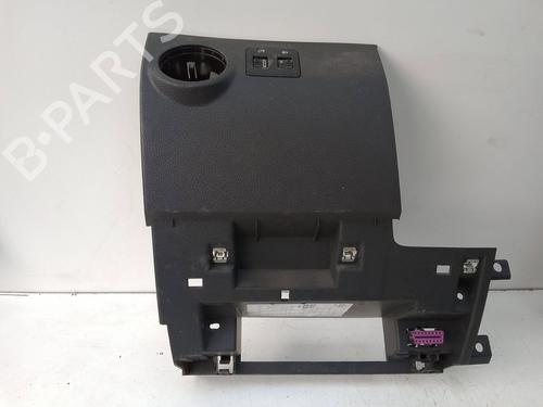 Handskerum Handskerum VW CADDY IV MPV (SAB, SAJ) 2.0 TDI 4motion (122 hp) 18585177 18585177