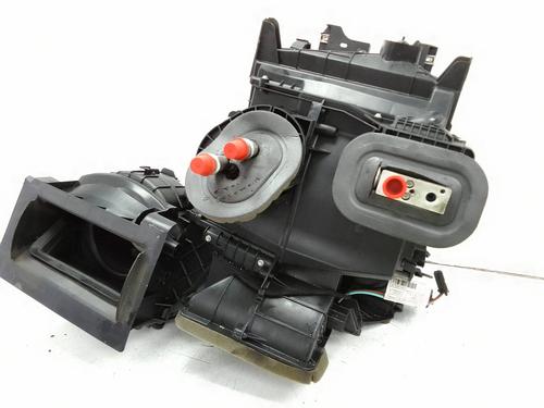 Used Heater matrix box Heater matrix box RENAULT MASTER III Platform/Chassis (EV, HV, UV) 2.3 dCi 150 FWD (EV0F, HV0F, UV0F, EV03, HV03, UV03) (150 hp) 20504477 20504477