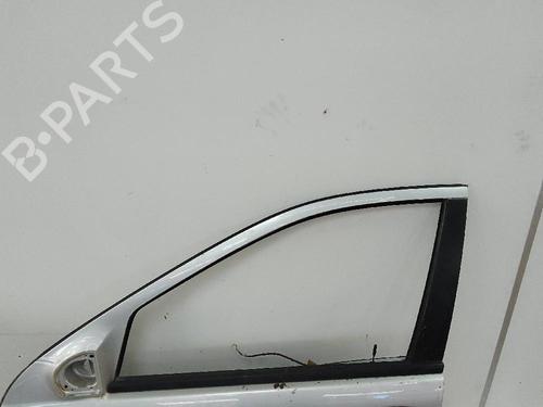 Used Left front door MERCEDES-BENZ C-CLASS (W203) [2000-2007]  23067010