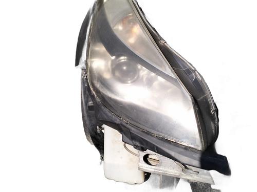 Used Right headlight RENAULT CLIO III (BR0/1, CR0/1) 1.2 16V (BR02, BR0J, BR11, CR02, CR0J, CR11) (75 hp) 30380040