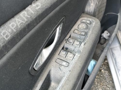 Used Switch Switch RENAULT MEGANE III Hatchback (BZ0/1_, B3_) 1.5 dCi (106 hp) 33114045 33114045