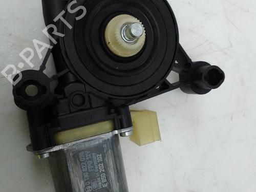 Right front window motor SEAT LEON (KL1, KLG) 2.0 TDI | BP28150392E20