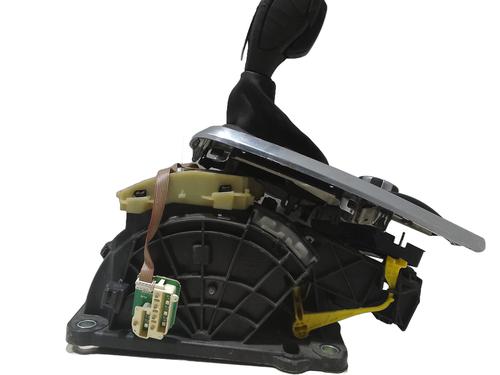 Used Gear lever Gear lever LAND ROVER FREELANDER 2 (L359) 2.2 TD4 4x4 (160 hp) 33303087 33303087