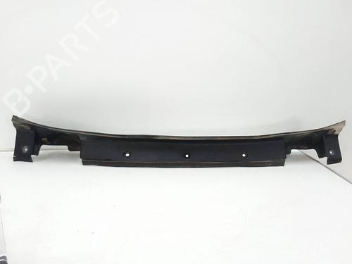 Pynteliste til bagklap MERCEDES-BENZ GLE (W166) 250 d 4-matic (166.004) (204 hp) 18578024