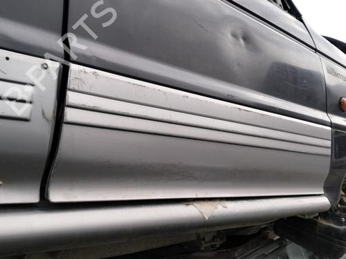 Used Door moulding trim MITSUBISHI PAJERO CLASSIC (V2_W, V6_W, V7_W) 2.5 TD (V24W) (115 hp) 30564018
