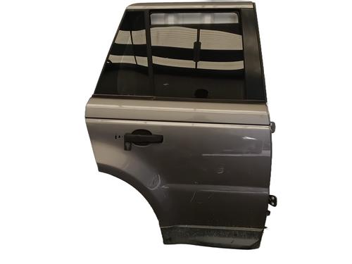 Dør højre bagtil Dør højre bagtil LAND ROVER RANGE ROVER SPORT I (L320) 2.7 D 4x4 (190 hp) 35784649 35784649