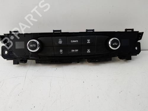 climate-control-opel-insignia-b-sports-tourer-z18-39113537-2017-18737624 main image