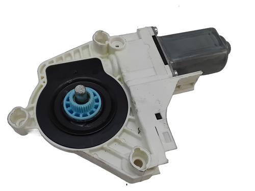 Left rear window motor AUDI Q7 (4LB) 3.0 TDI quattro | BP31038046E23