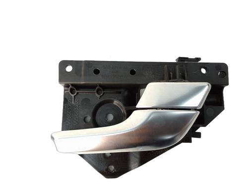 Used Rear left interior door handle Rear left interior door handle LAND ROVER RANGE ROVER EVOQUE (L538) 2.2 D 4x4 (150 hp) 18580249 18580249