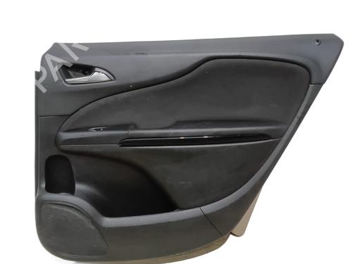 Bageste højre beklædning Bageste højre beklædning OPEL ZAFIRA TOURER C (P12) 2.0 CDTi (75) (165 hp) 33953387 33953387