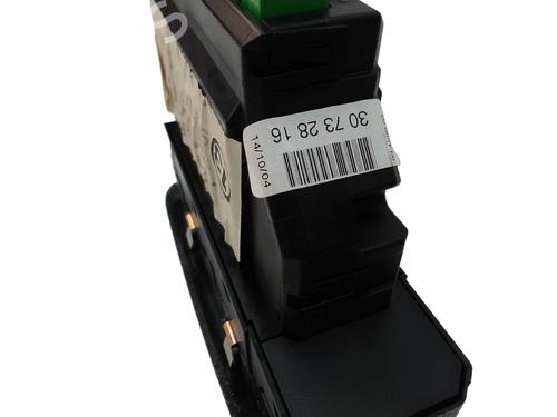Left front window switch VOLVO S60 I (384) 2.4 | BP21566444I27 - Image 2