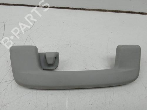 handtag-i-tag-audi-q3-f3b-2018-28149692 main image