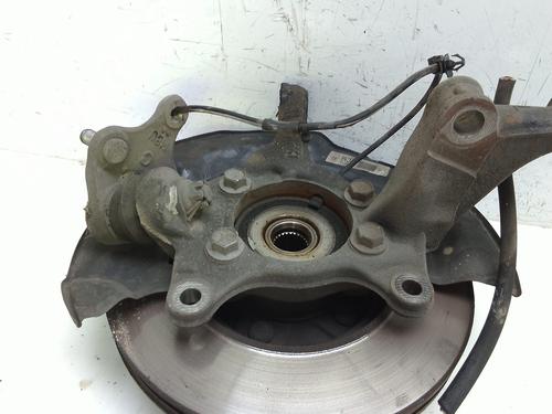 Left front steering knuckle TOYOTA AURIS Estate (_E18_) 1.6 (ZRE185_) | BP29420673M25 
