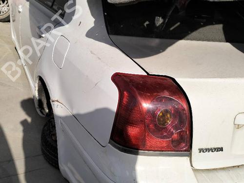 Used Left taillight TOYOTA AVENSIS Saloon (_T25_) 2.2 D-4D (ADT251_, ADT251R) (150 hp) 19484688
