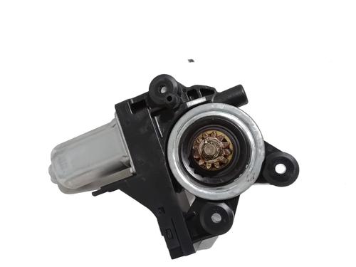 Left front window motor VOLVO V70 III (135) D5 | BP35976449E21 - Image 3