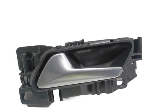 Used Rear left interior door handle Rear left interior door handle PEUGEOT 5008 II (MC_, MJ_, MR_, M4_) 2.0 BlueHDi 180 (MJAHWW) (181 hp) 36528336 36528336