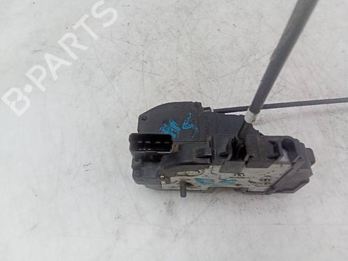 Used Front right lock NISSAN X-TRAIL I (T30) 2.2 dCi 4x4 (136 hp) 18595756