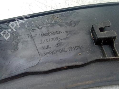 Used Front right wheel arch trim MINI MINI (R56) Cooper (120 hp) 19582617