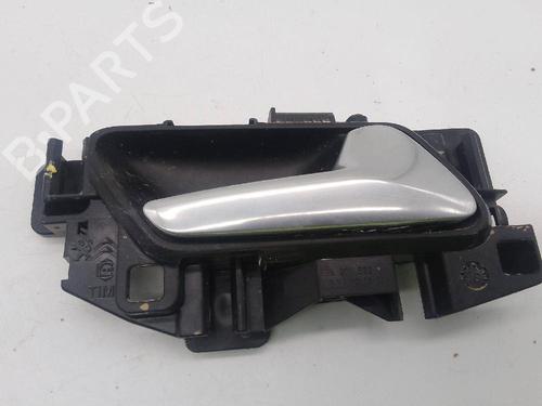 Used Front right interior door handle PEUGEOT 3008 II SUV (MC_, MR_, MJ_, M4_) 1.2 THP/ PureTech 130 (MRHNSM, MRHNSU, MRHNSJ, MRHNYW,... (131 hp) 25597151