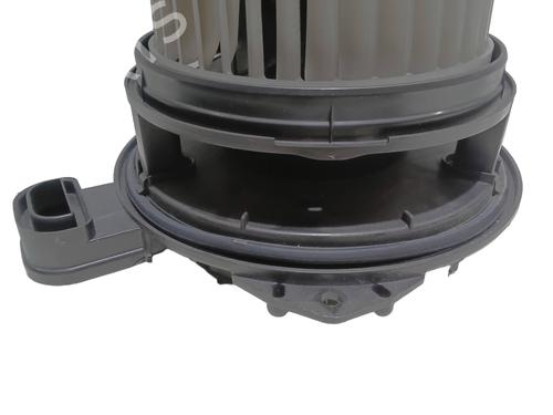 Heater blower motor JAGUAR XE (X760) 2.0 D | BP34421370M62 - Image 6