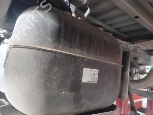 Benzintank TOYOTA HILUX VIII Pickup (_N1_) 2.4 D 4WD (GUN125_, GUN125R) (150 hp) 18587474
