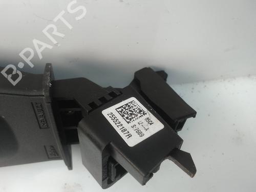 Switch DACIA SANDERO III 1.0 TCe LPG | BP28150040I30